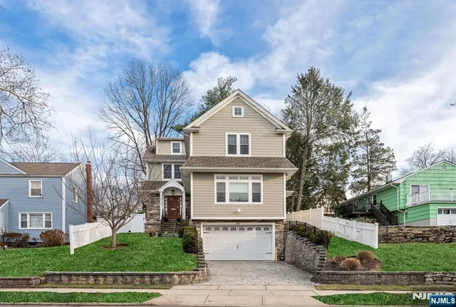 $1,150,000 | 681 Palisade Avenue, Teaneck, NJ 07666
