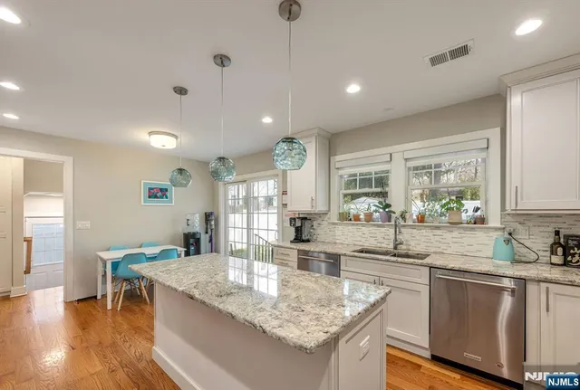 $1,150,000 | 681 Palisade Avenue, Teaneck, NJ 07666