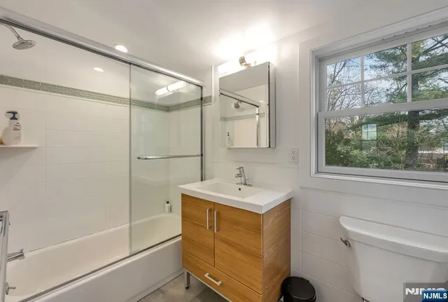 $1,150,000 | 681 Palisade Avenue, Teaneck, NJ 07666