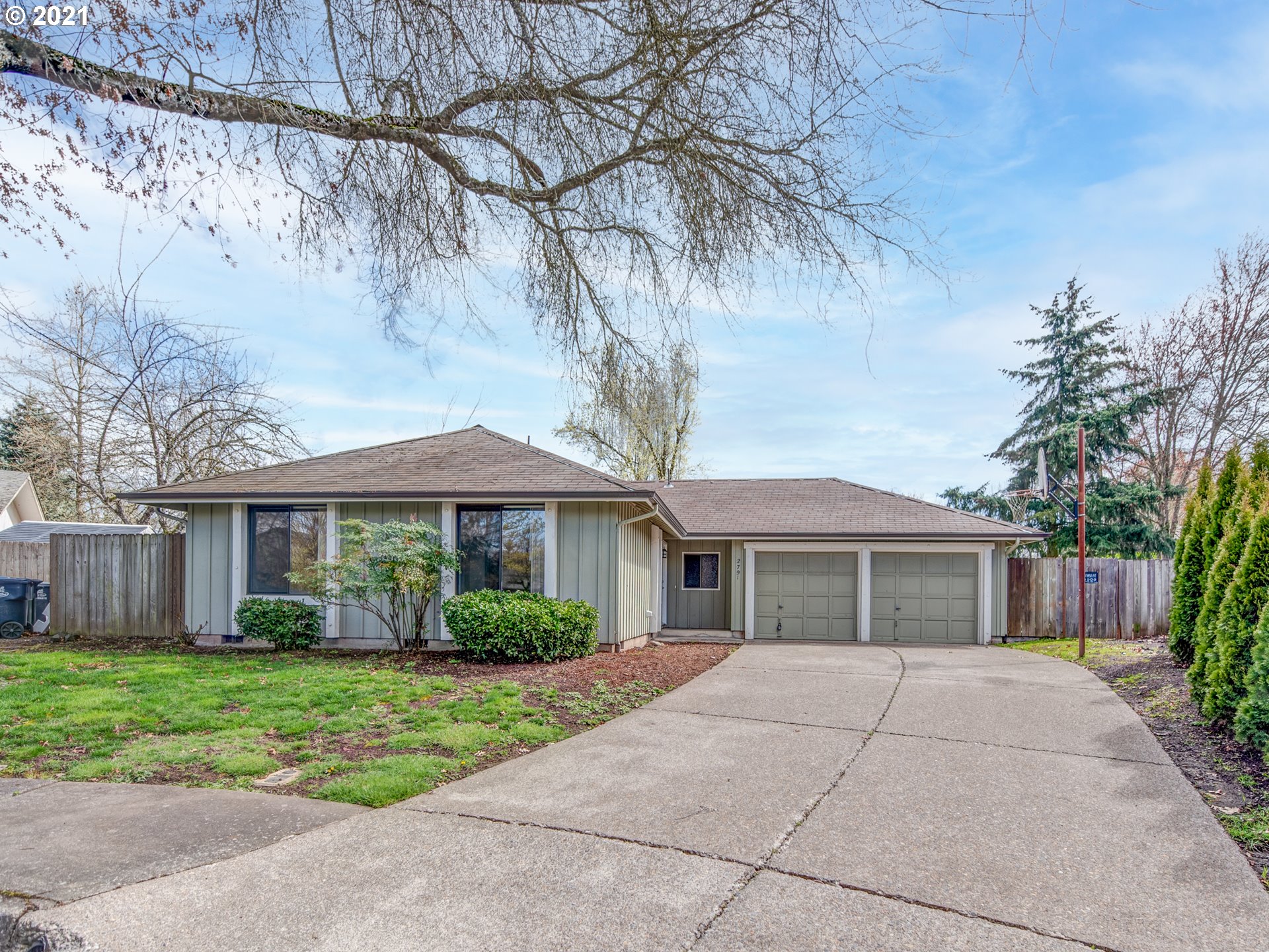 2791 Gilham Road Eugene, OR 97408 - Photo 1 of 22 Gallery Image 1
