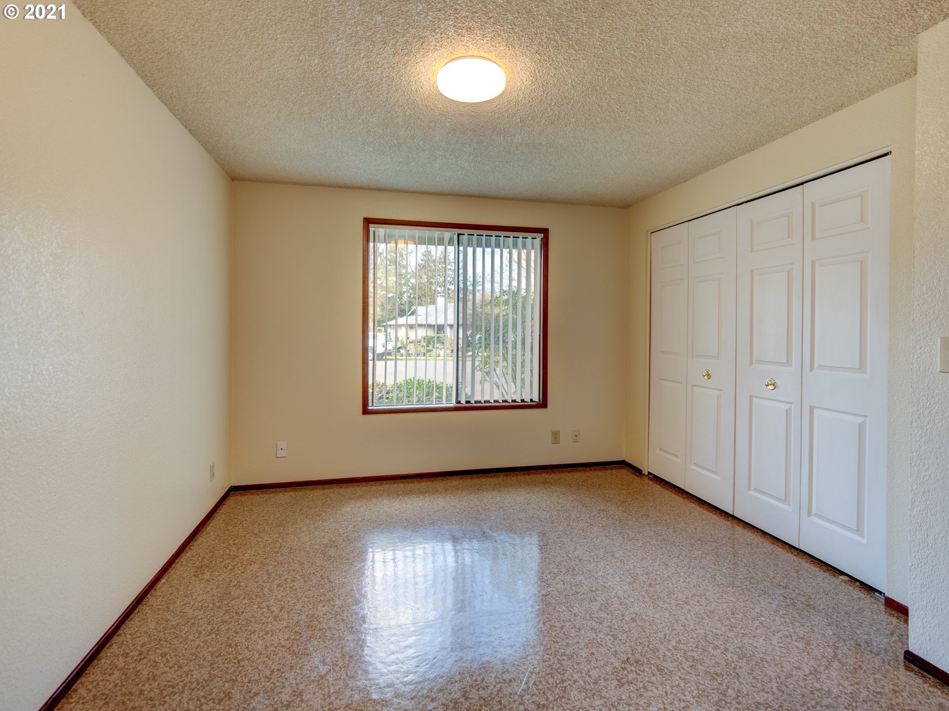 2791 Gilham Road Eugene, OR 97408 - Photo 13 of 22 Gallery Image 13