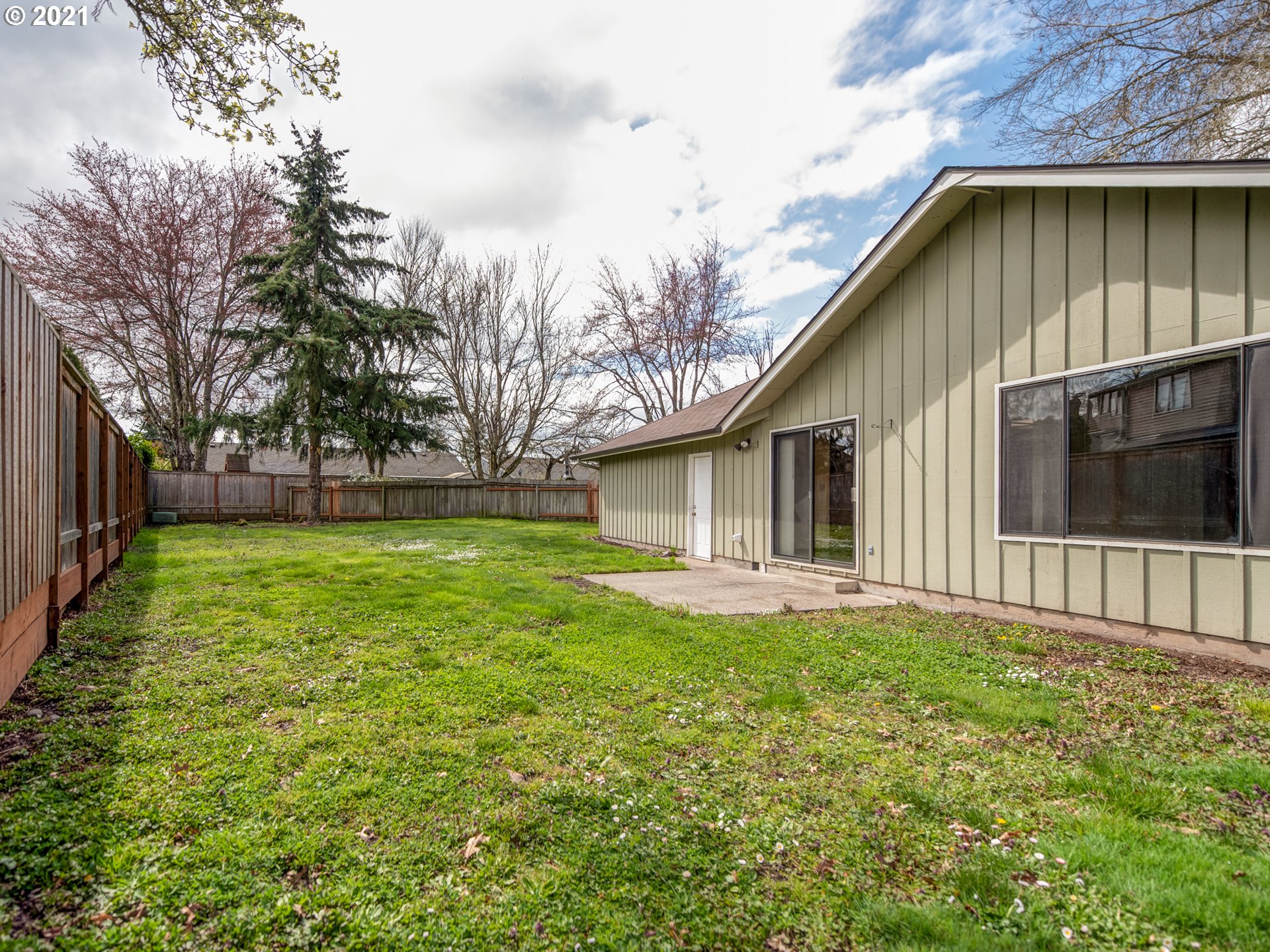 2791 Gilham Road Eugene, OR 97408 - Photo 20 of 22 Gallery Image 20
