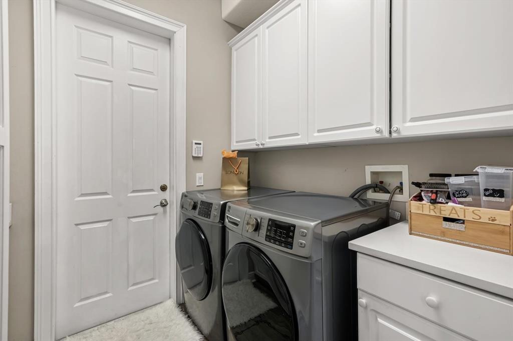 10370 Trout Road Orlando, FL 32836 - Photo 15 of 41 a utility room with dryer and washer