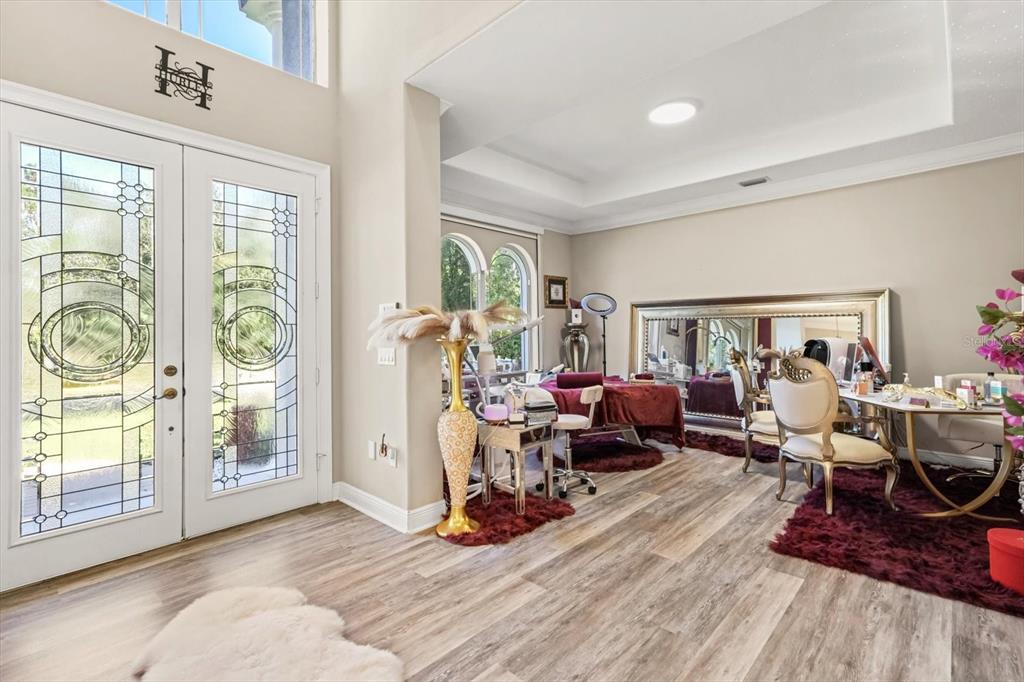 10370 Trout Road Orlando, FL 32836 - Photo 6 of 41 a view of a livingroom with workspace and a window