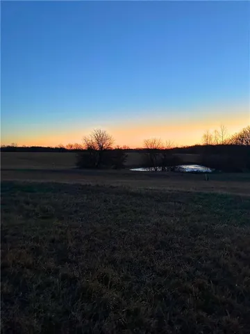 $250,000 | 5775 Southeast W Highway, Lathrop, MO 64465