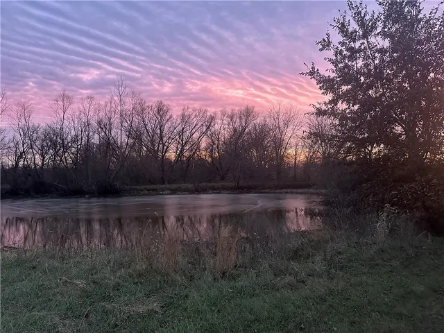 $250,000 | 5775 Southeast W Highway, Lathrop, MO 64465