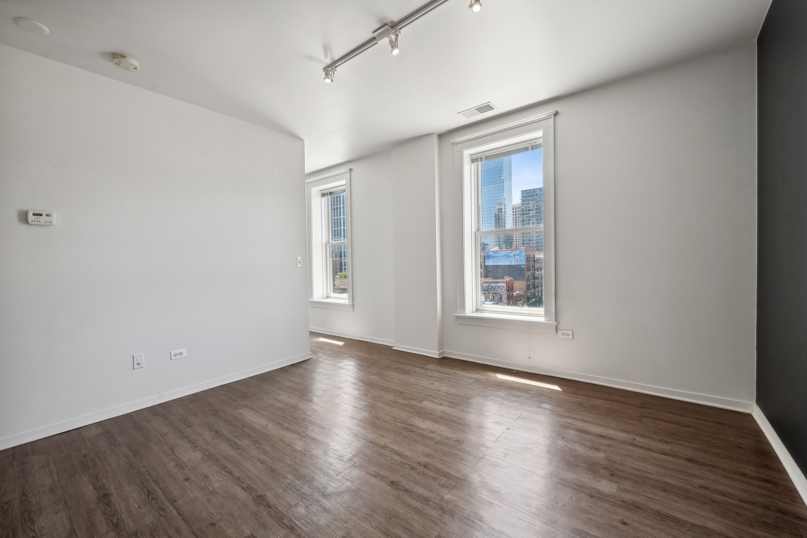 30 East Roosevelt Road, Unit 204 Chicago, IL 60605 - Photo 6 of 12