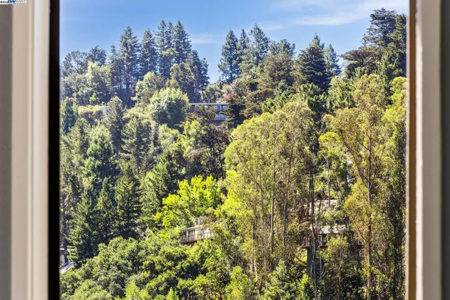 $995,000 | 7350 Woodrow Drive, Oakland, CA 94611