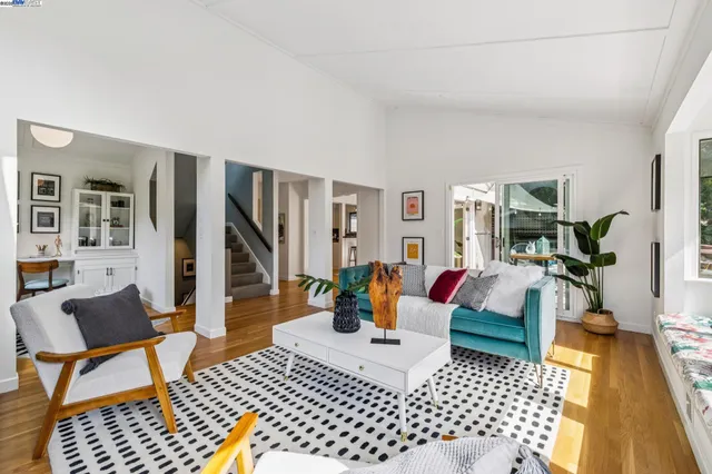 $995,000 | 7350 Woodrow Drive, Oakland, CA 94611