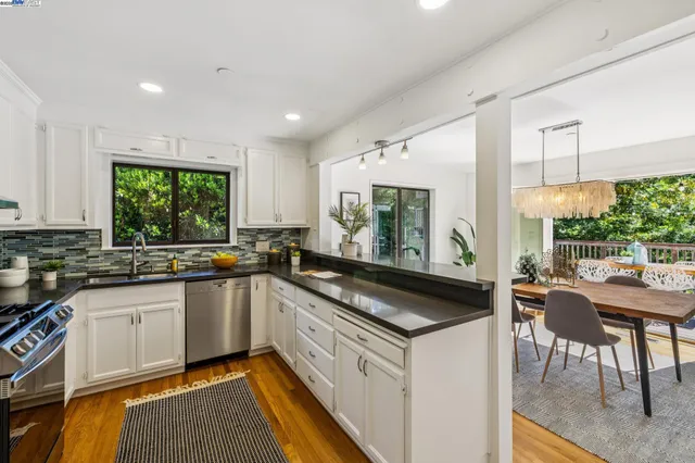 $995,000 | 7350 Woodrow Drive, Oakland, CA 94611