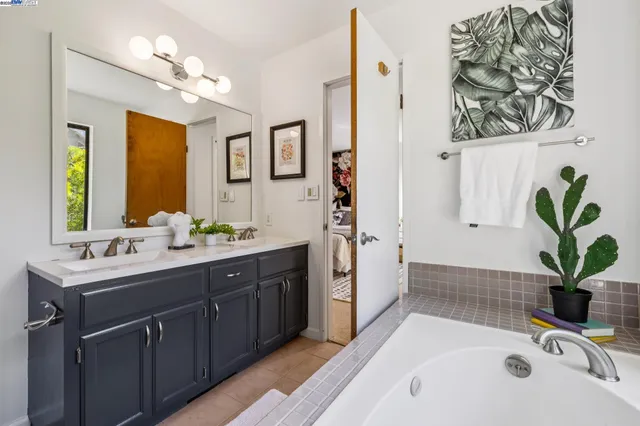 $995,000 | 7350 Woodrow Drive, Oakland, CA 94611