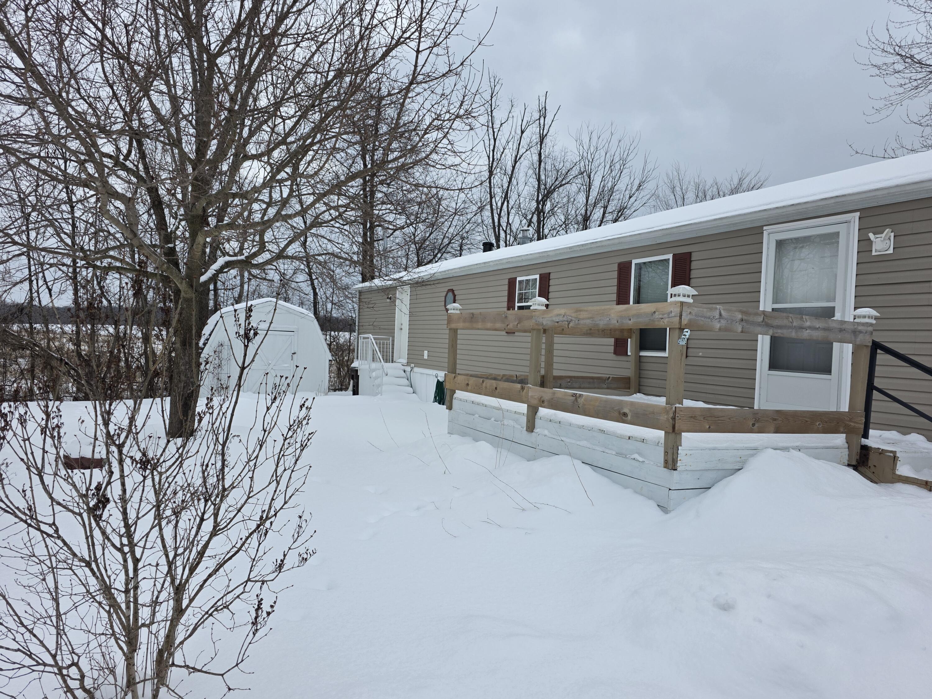 4131 York Lane Jackson, MI 49201 - Photo 3 of 20 20260203_115457