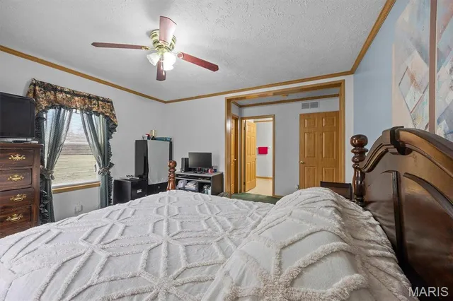 $375,000 | 1495 Woburn Avenue, Greenville, IL 62246