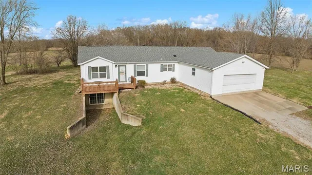 $375,000 | 1495 Woburn Avenue, Greenville, IL 62246
