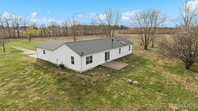 $375,000 | 1495 Woburn Avenue, Greenville, IL 62246