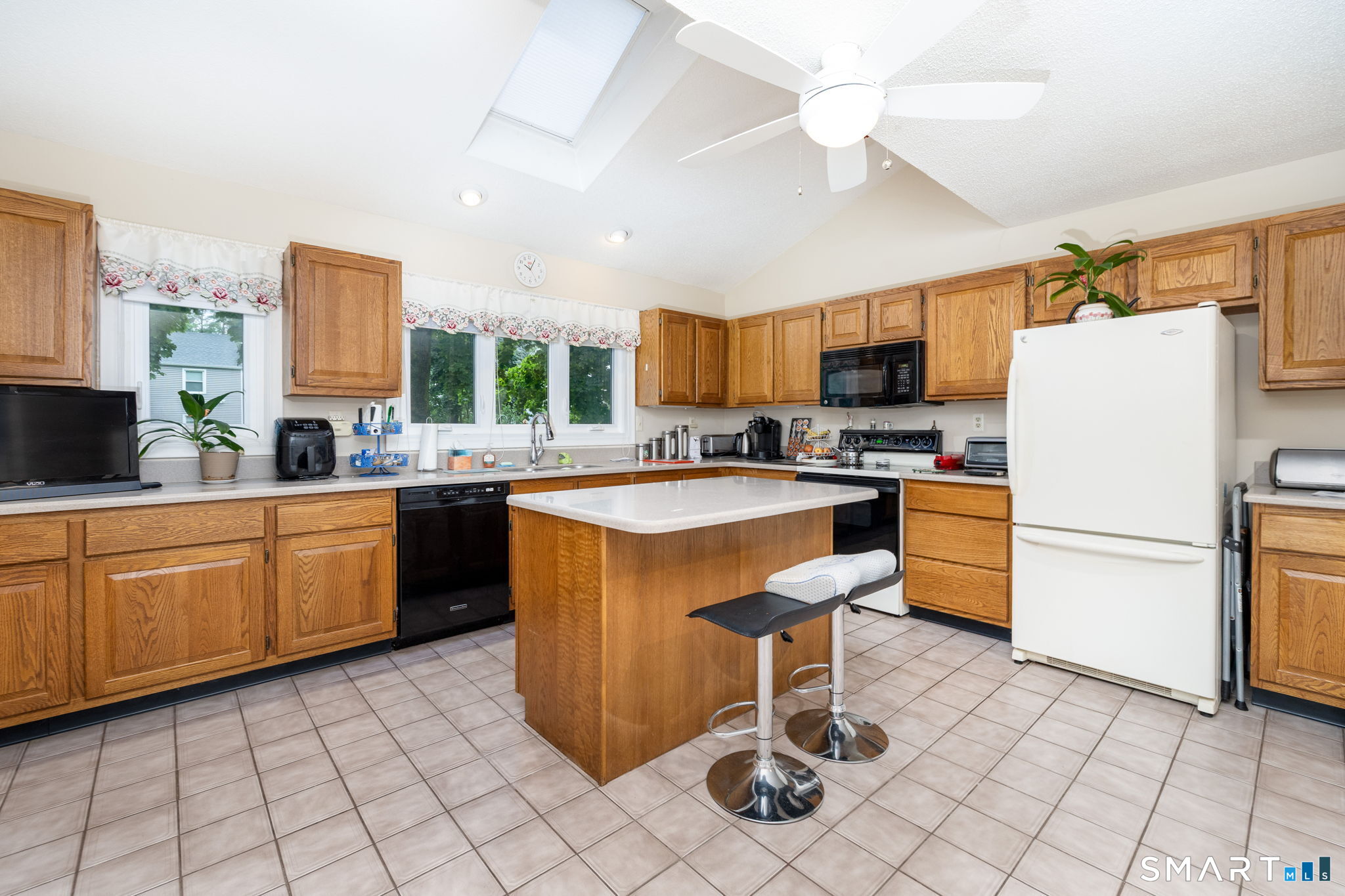 186 Main Street, Unit B Manchester, CT 06042 - Photo 5 of 26