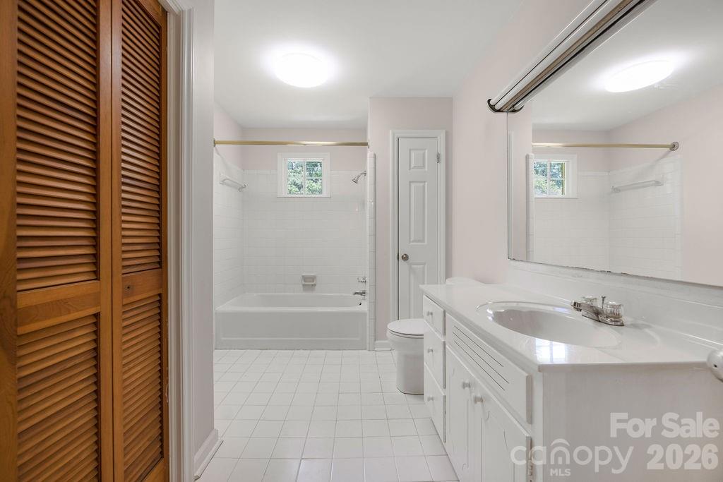 5022 Cheviot Road Charlotte, NC 28269 - Photo 7 of 10 Gallery Image 7