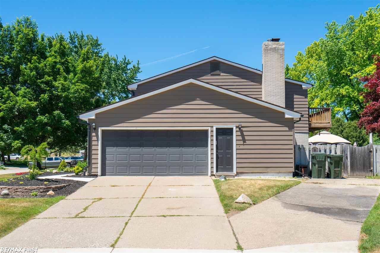 807 Lake Forest Road Rochester Hills, MI 48309 - Photo 60 of 63