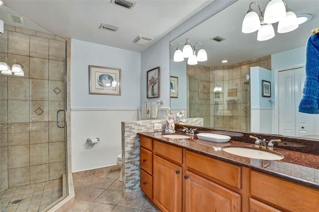 11816 Lipsey Road Tampa, FL 33618 - Photo 33 of 50