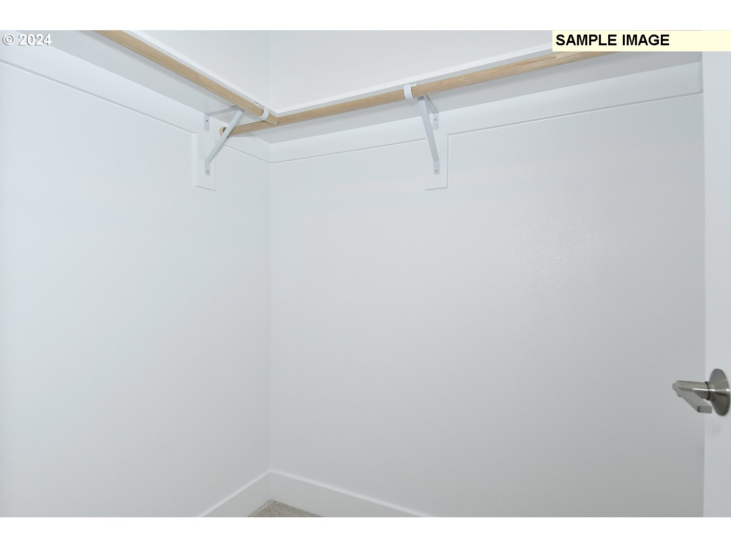 12625 Southwest Strobel Road Beaverton, OR 97007 - Photo 17 of 40 Gallery Image 17
