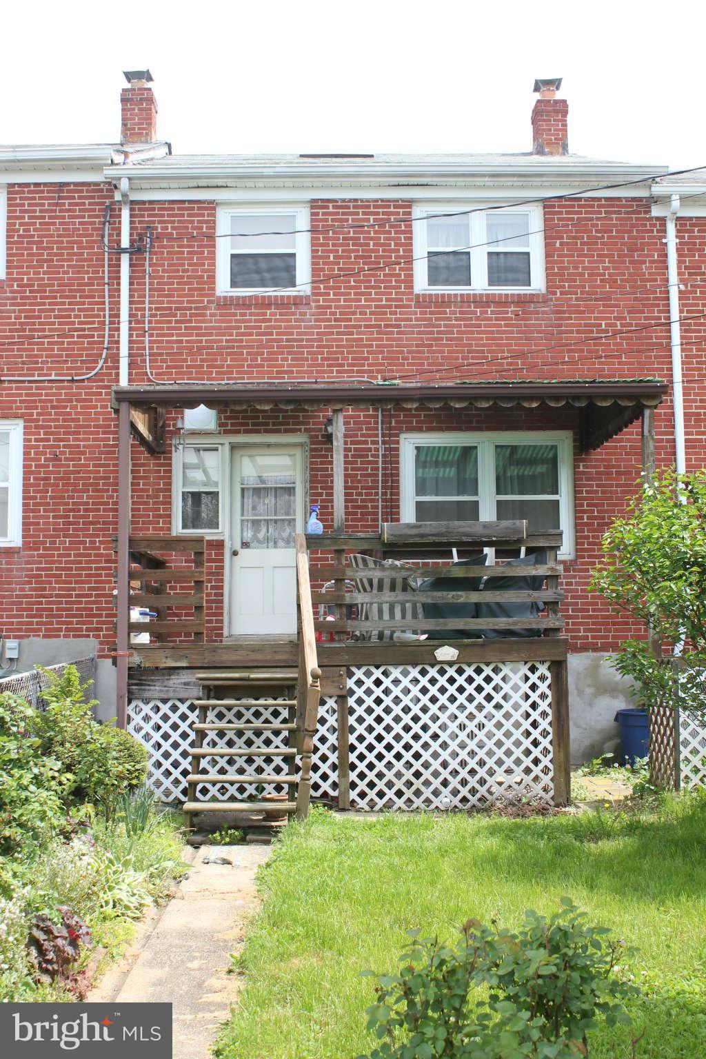 1052 Craftswood Road Baltimore, MD 21228 - Photo 9 of 12 Exterior (Rear)