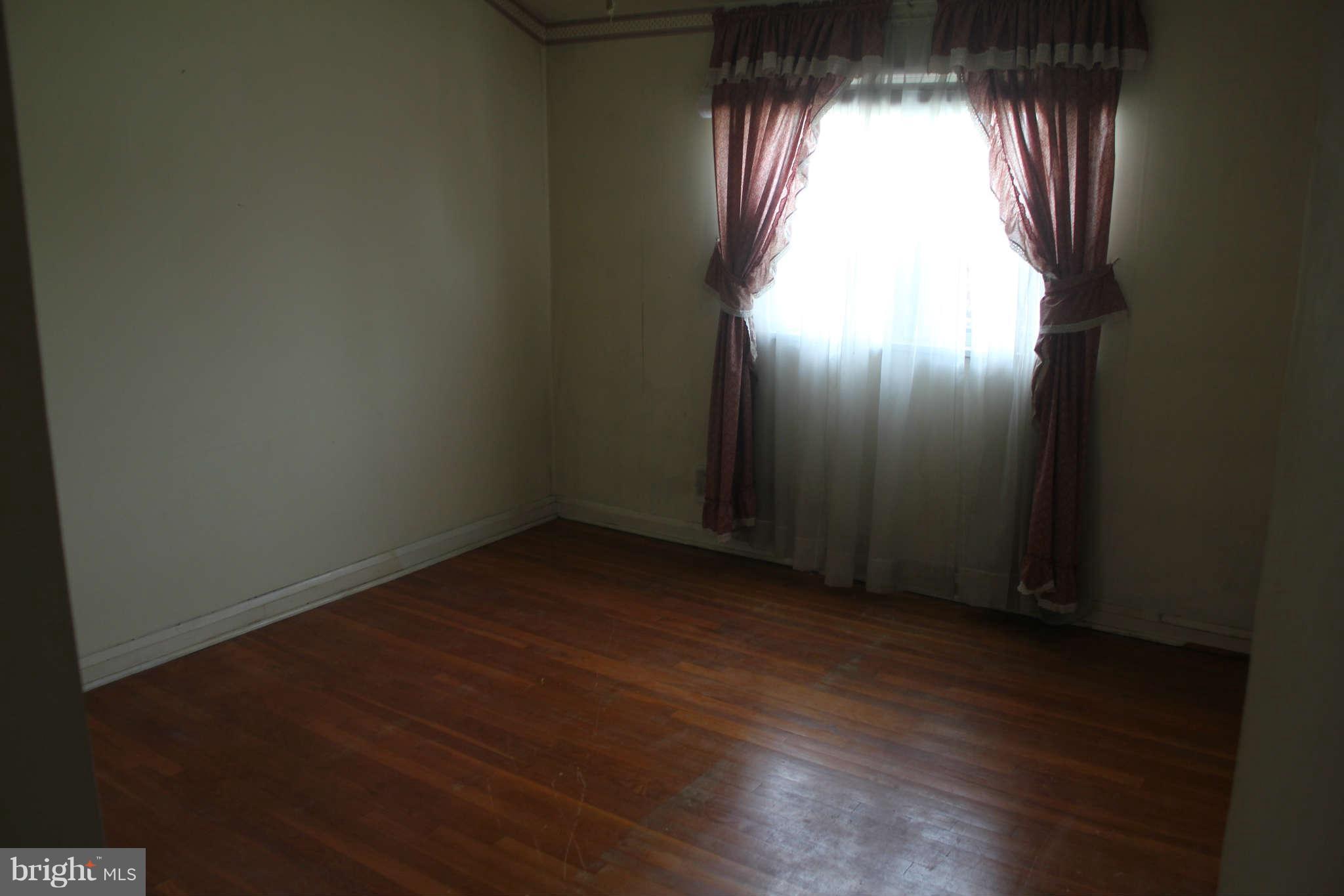 1052 Craftswood Road Baltimore, MD 21228 - Photo 10 of 12 Bedroom