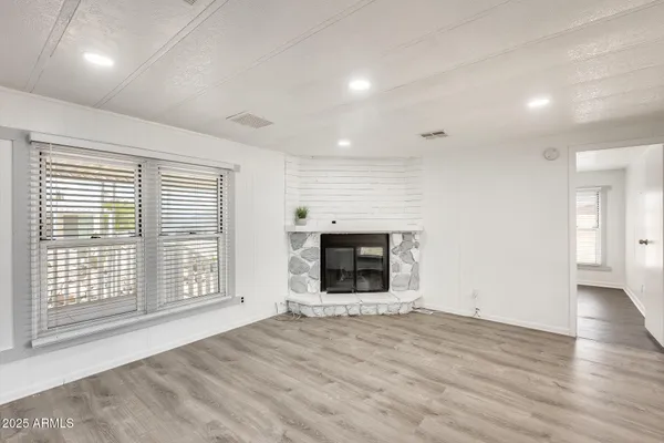 $59,900 | 1628 East Villa Rita Drive, Phoenix, AZ 85022