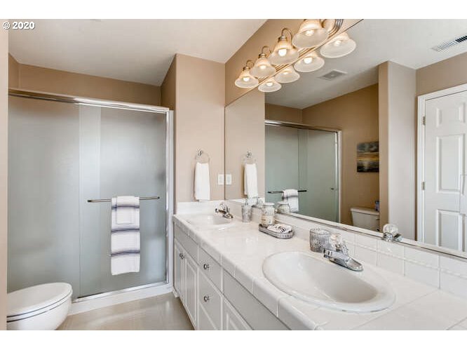 22060 Southwest Grahams Ferry Road, Unit A Tualatin, OR 97062 - Photo 18 of 28 Gallery Image 18