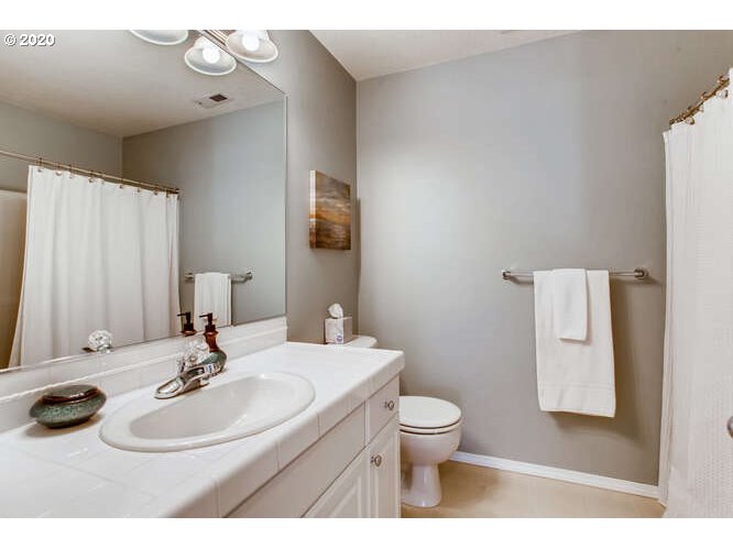 22060 Southwest Grahams Ferry Road, Unit A Tualatin, OR 97062 - Photo 24 of 28 Gallery Image 24