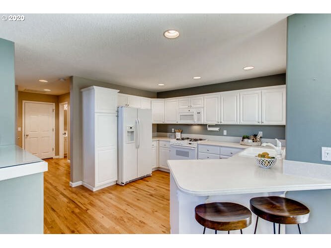 22060 Southwest Grahams Ferry Road, Unit A Tualatin, OR 97062 - Photo 9 of 28 Gallery Image 9