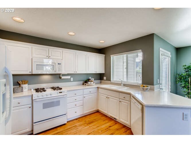 22060 Southwest Grahams Ferry Road, Unit A Tualatin, OR 97062 - Photo 10 of 28 Gallery Image 10
