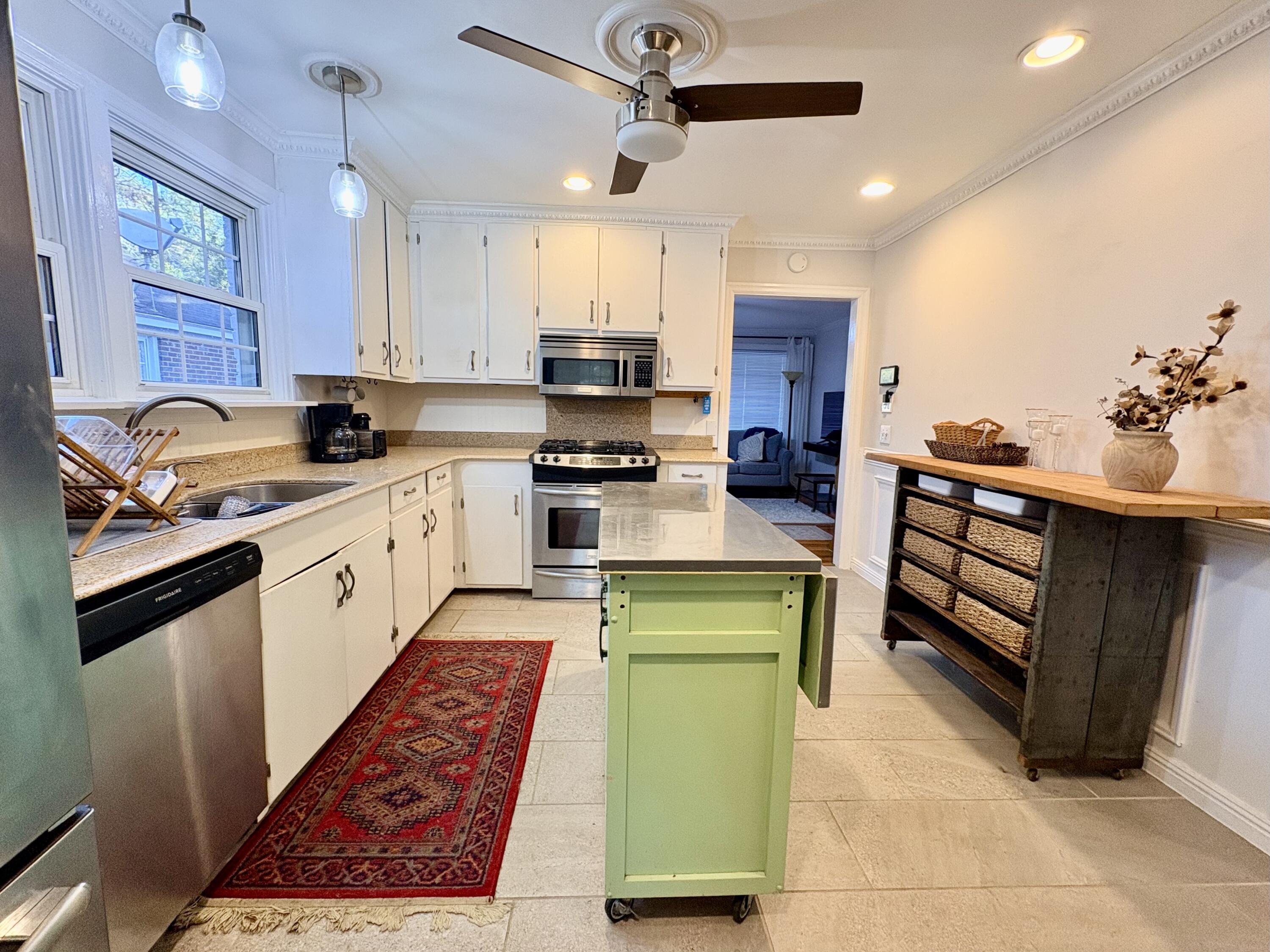 1207 Chevis Street Columbia, SC 29205 - Photo 11 of 34