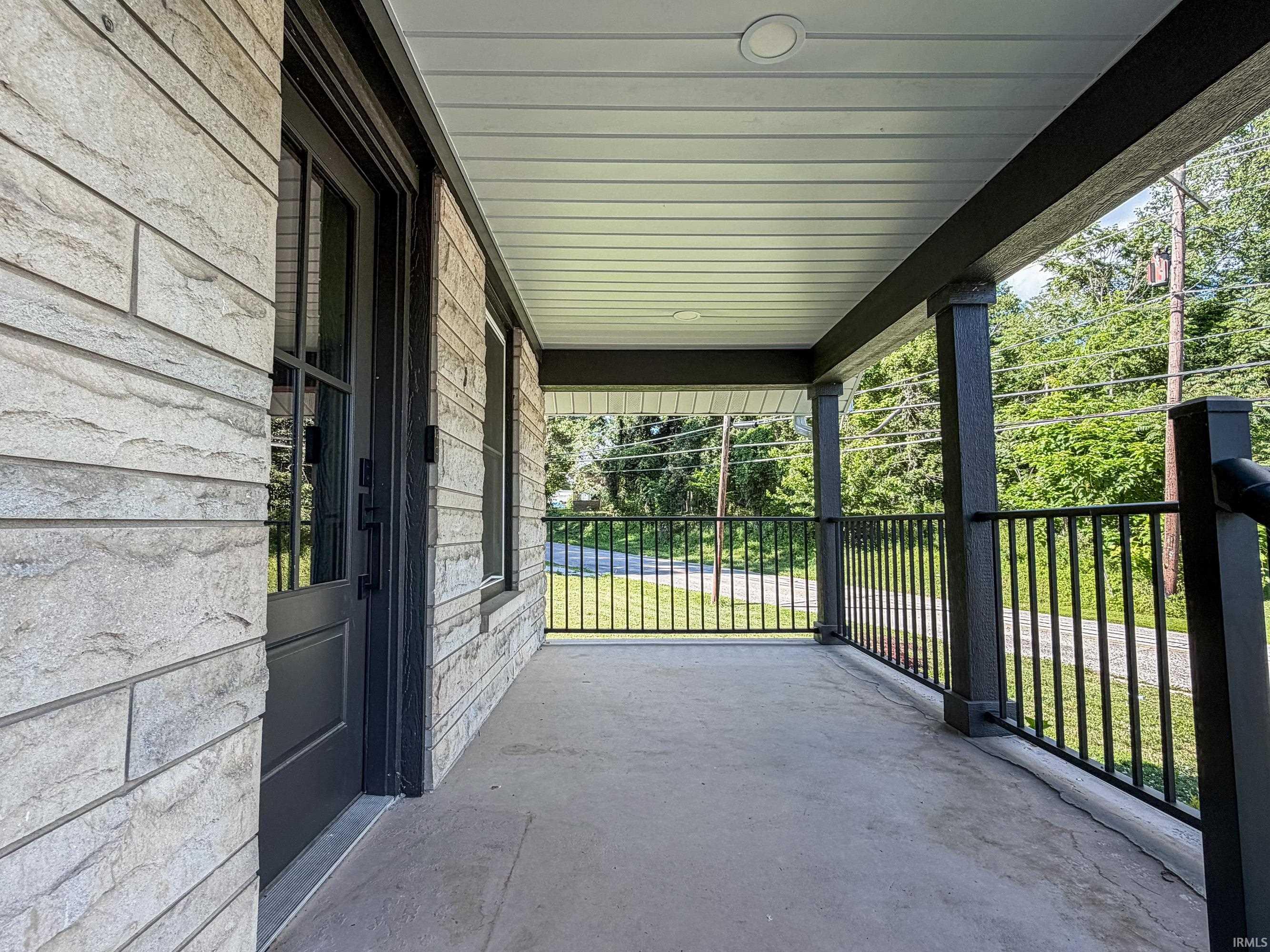 2727 I Street Bedford, IN 47421 - Photo 4 of 32