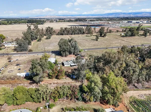 $590,000 | 8289 East McKinley Avenue, Fresno, CA 93737