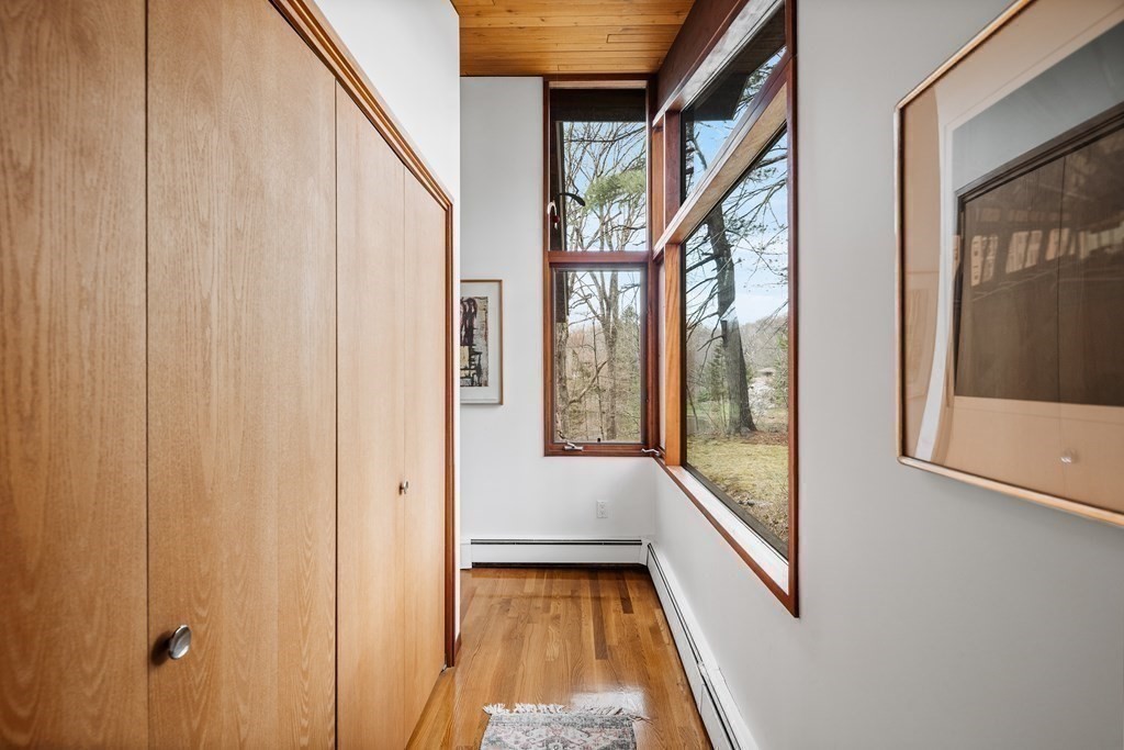 61 Scotch Pine Road Weston, MA 02493 - Photo 16 of 39 a view of an entryway