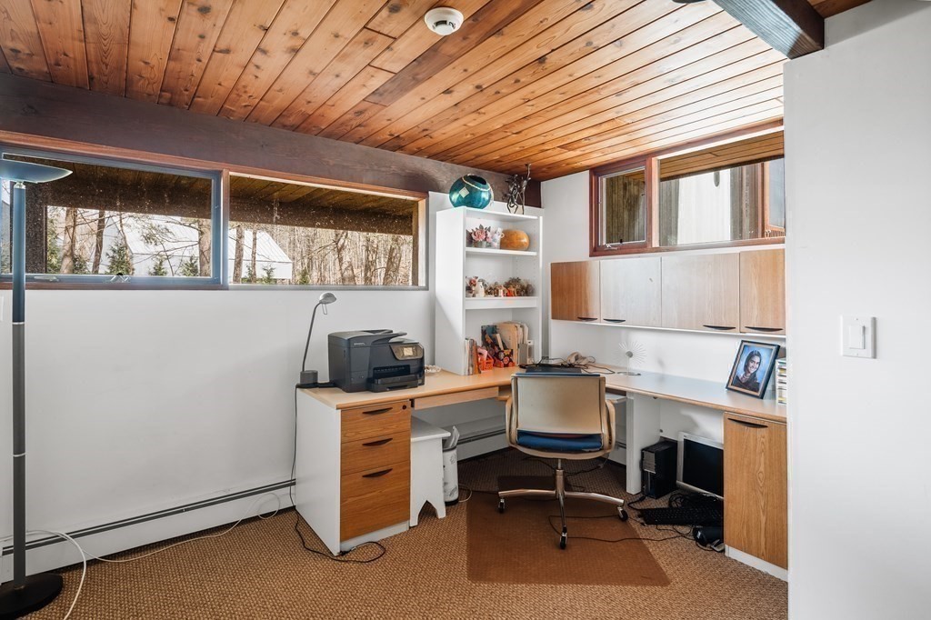 61 Scotch Pine Road Weston, MA 02493 - Photo 31 of 39 a workspace with furniture
