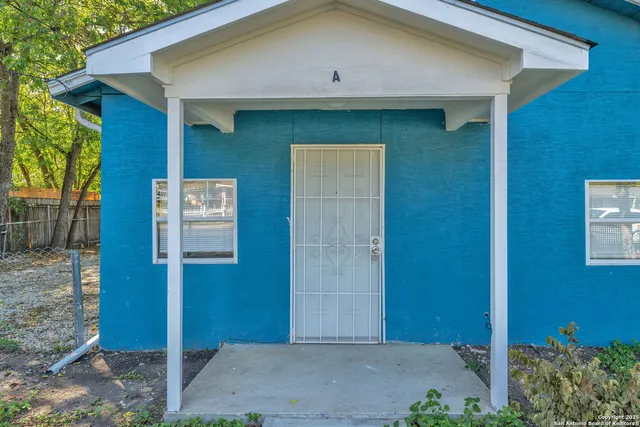 $800 | 834 Division Avenue, Unit 1, San Antonio, TX 78225