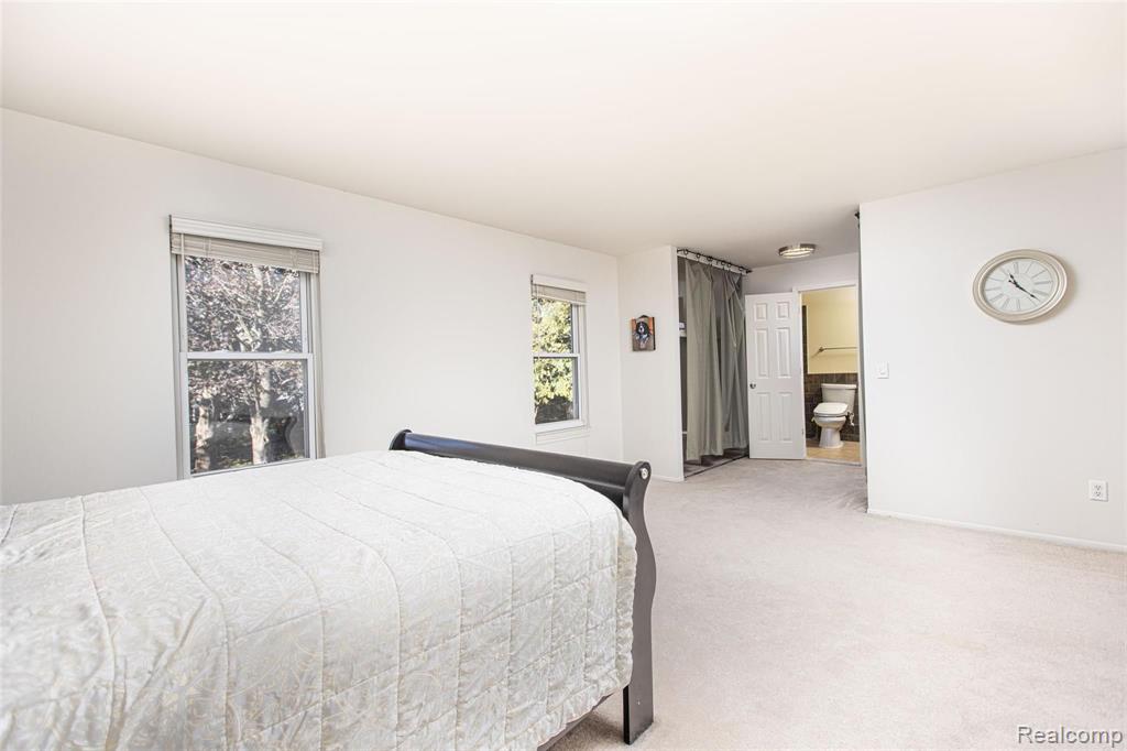 1197 Whispering Knoll Lane Rochester Hills, MI 48306 - Photo 15 of 24
