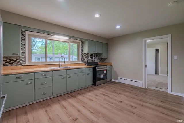 $209,900 | 546 West Harrison Avenue, Wabash, IN 46992