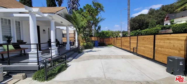 $997,000 | 1277 West Boulevard, Los Angeles, CA 90019