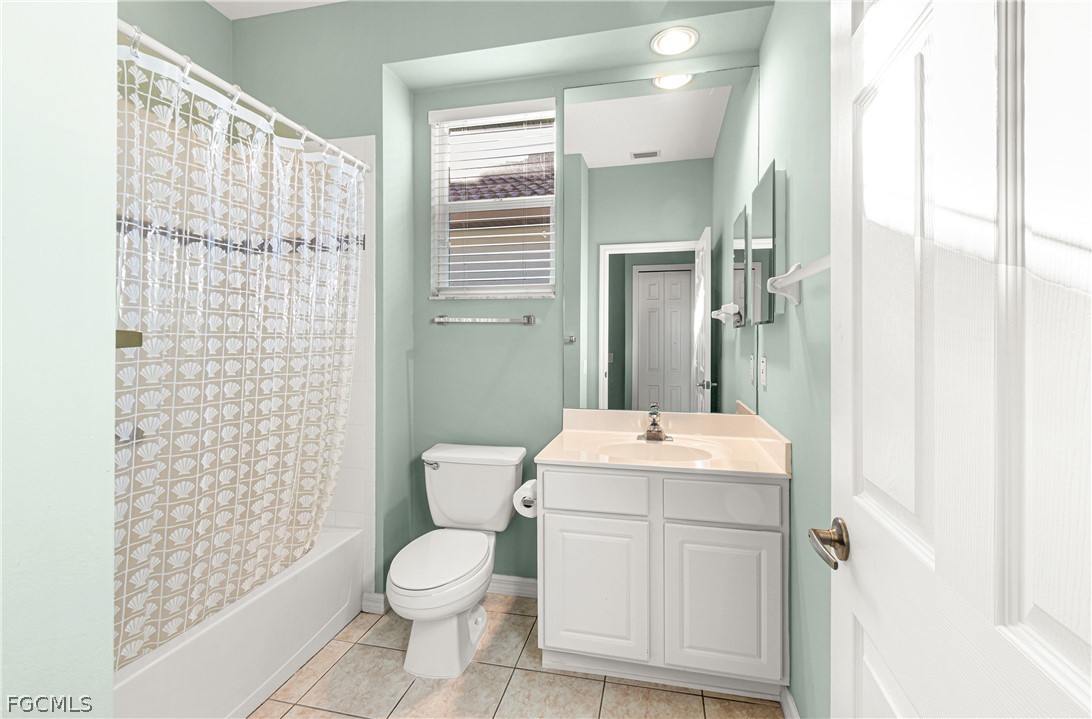 1768 Winding Oaks Way Naples, FL 34109 - Photo 14 of 50