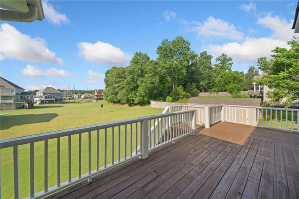 $615,000 | 92 River Walk Parkway, Euharlee, GA 30145