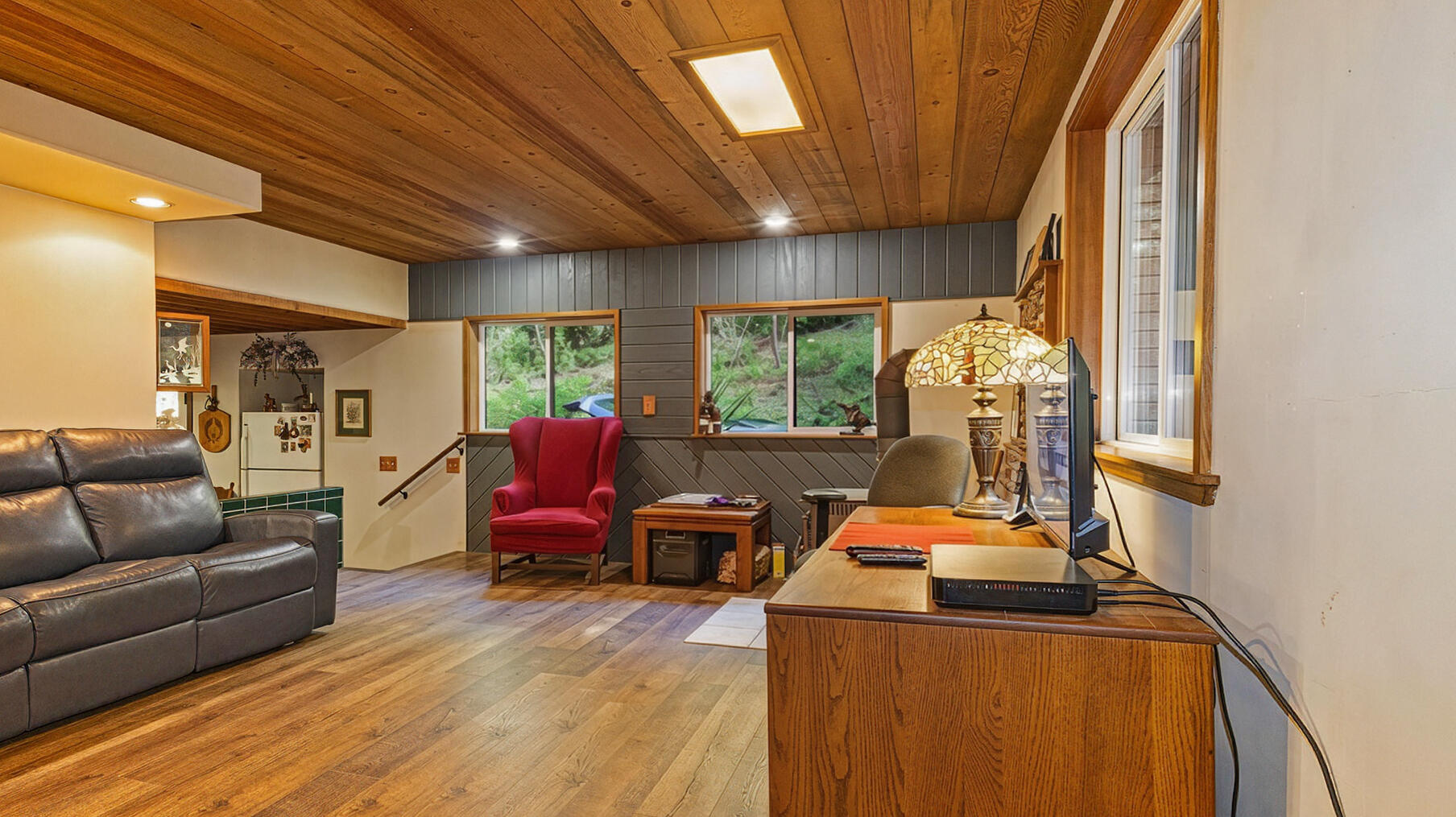 4901 Thompson Creek Road Selma, OR 97538 - Photo 9 of 25 living 3