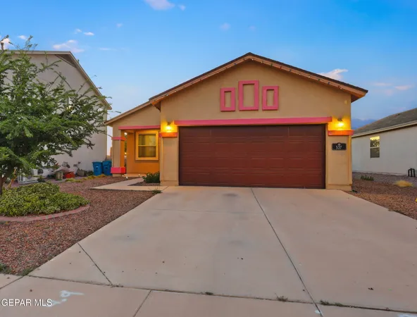 $220,000 | 537 Dusk Vw Street, Socorro, TX 79927