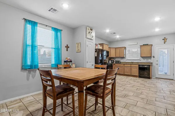 $220,000 | 537 Dusk Vw Street, Socorro, TX 79927