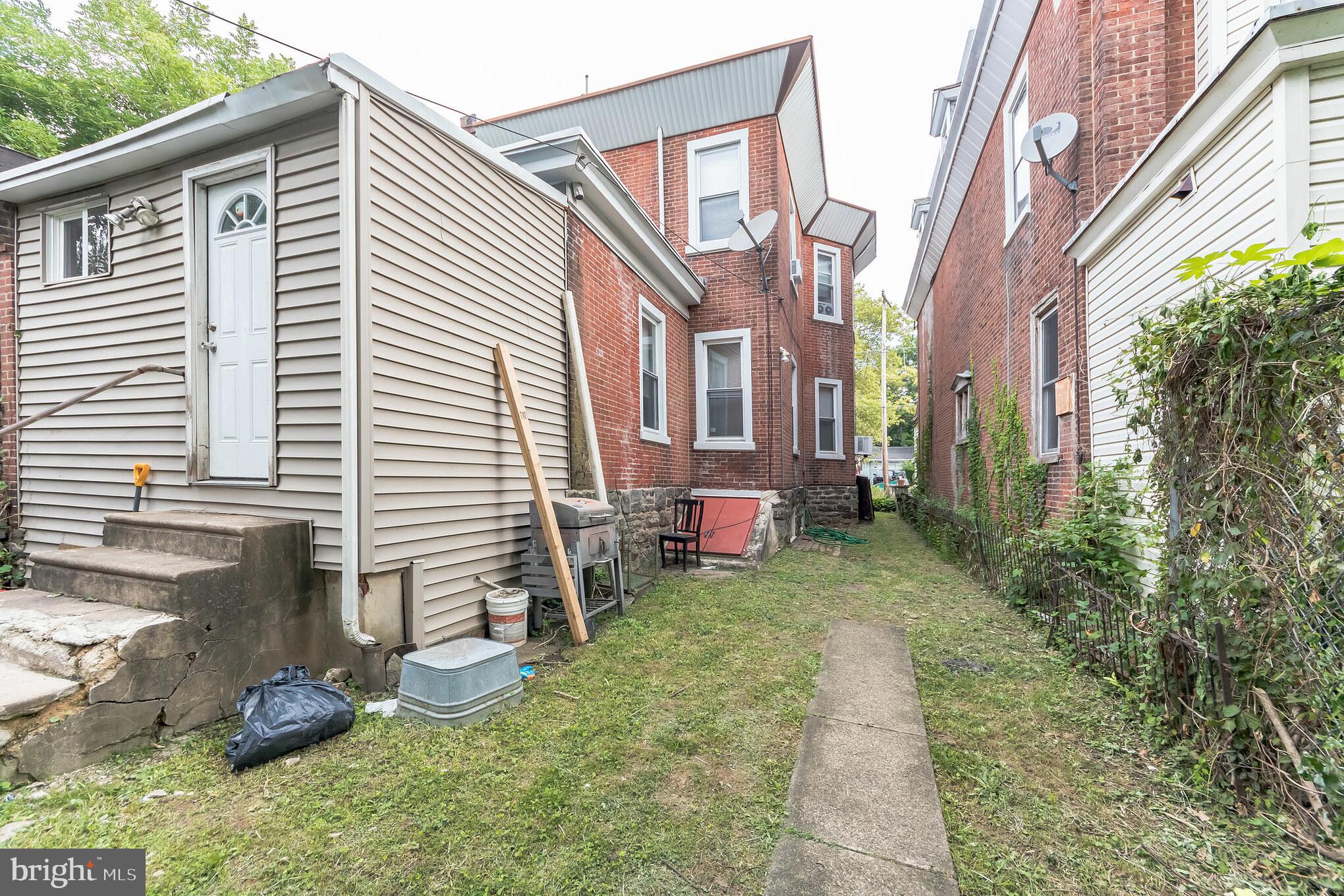 104 East Tabor Road Philadelphia, PA 19120 - Photo 30 of 32