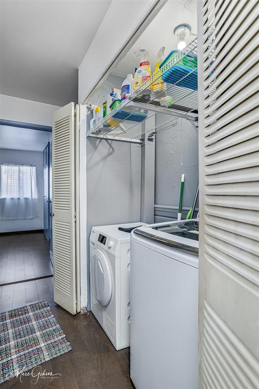 3304 Gorton Road Shreveport, LA 71119 - Photo 18 of 21 a utility room with dryer and washer
