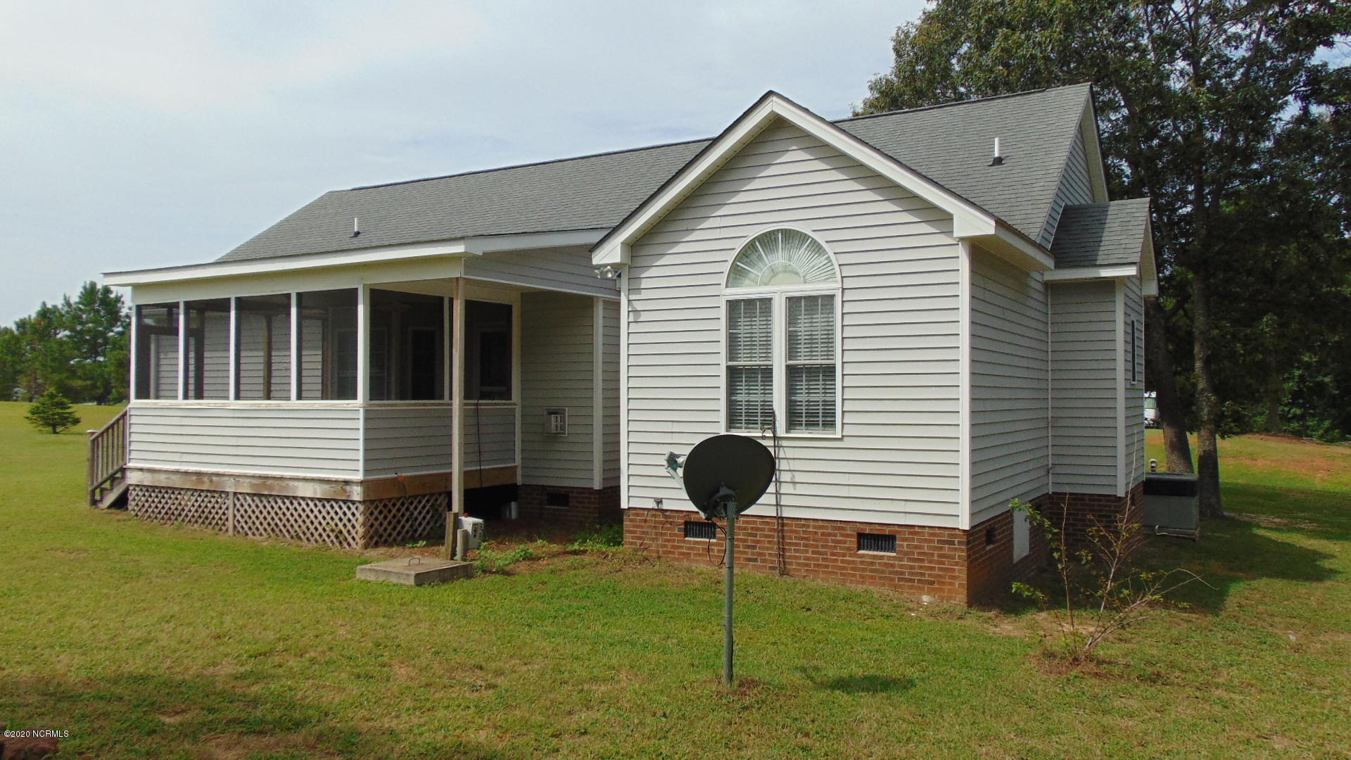 7564 Frances Road Sims, NC 27880 - Photo 6 of 33 DSC00005