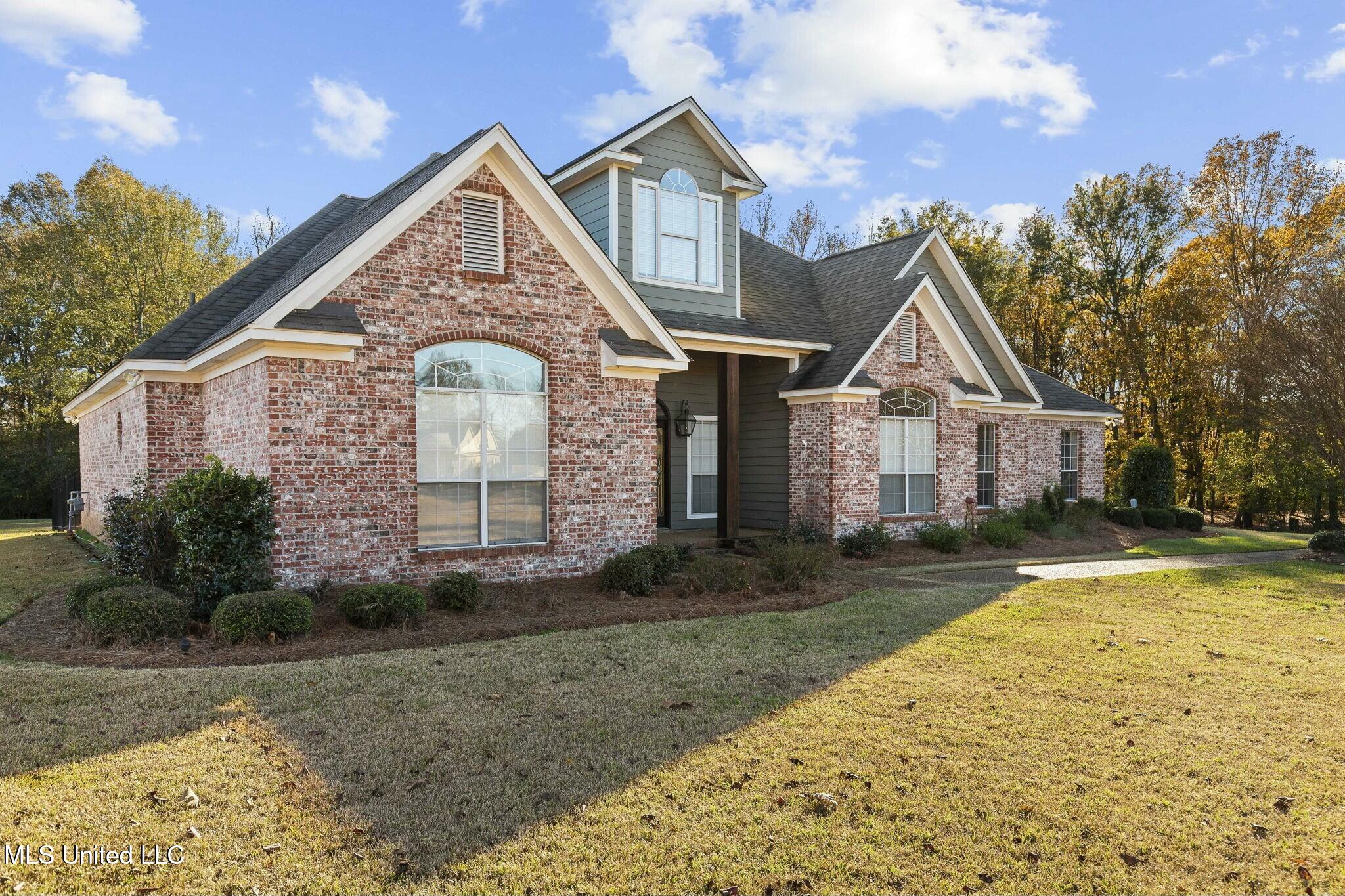 215 Sunset Circle Madison, MS 39110 - Photo 1 of 63 tempImage5mYC69