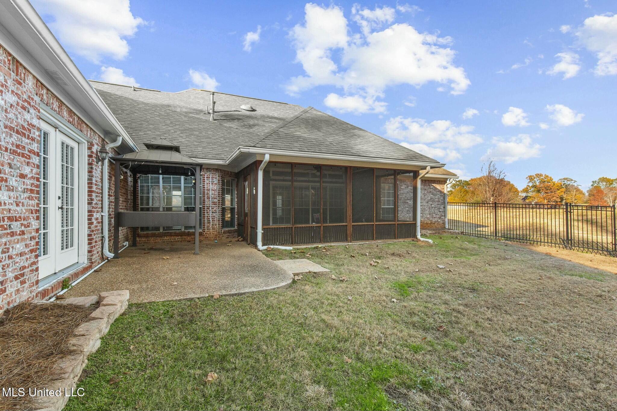 215 Sunset Circle Madison, MS 39110 - Photo 47 of 63 tempImageqf2XQA